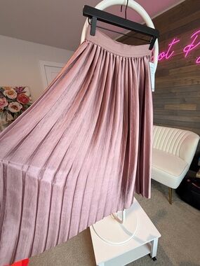 Lululemon Satin Pleated Midi Skirt | Size S